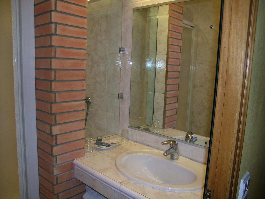 Hotel La Pergola Amélie-les-Bains-Palalda Habitación foto